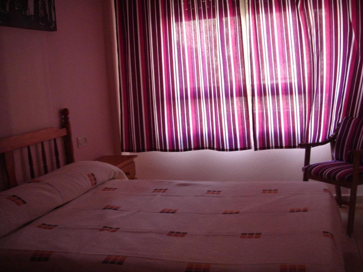 Playa Gandia - Jardin III: Beachfront Group Accommodation Playa de Gandia Exterior photo